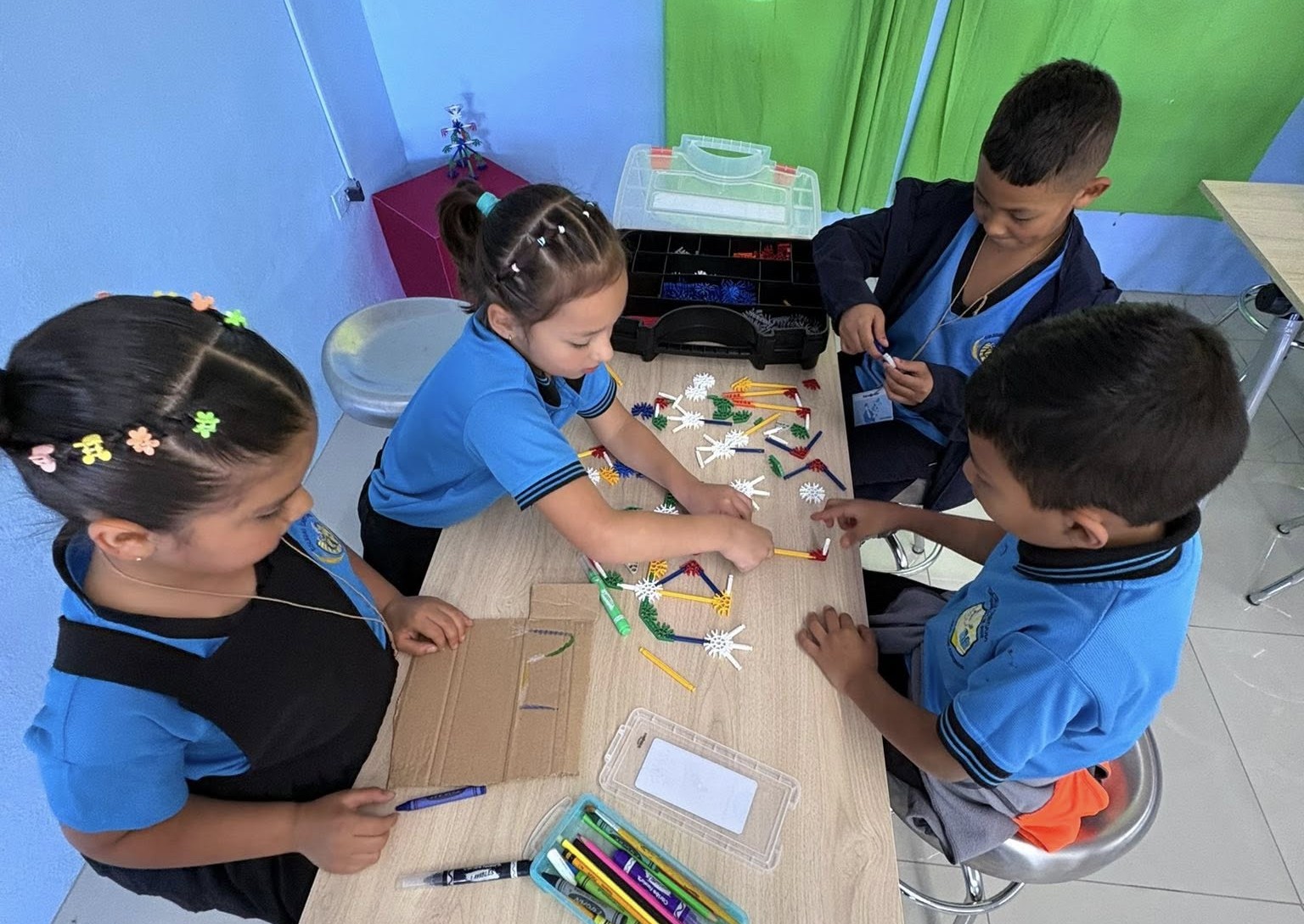 You are invited to a kids robotics lab opening in Costa Rica! – Acronis ...